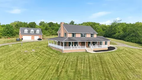 5195 Elk Creek Rd, Middletown, OH 45042