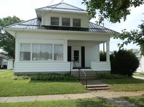 208 South St, Leesburg, OH 45135