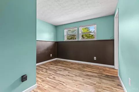 Bedroom - 187 Circle Dr, Harrison, OH 45030 photo 5 of 6