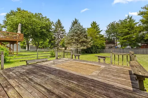 Exterior - 187 Circle Dr, Harrison, OH 45030 photo 5 of 6