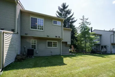 Exterior - 5574 Regimental Pl, Cincinnati, OH 45239 photo 4 of 7
