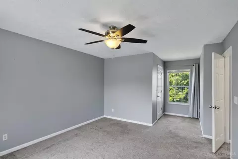 Bedroom - 5574 Regimental Pl, Cincinnati, OH 45239 photo 6 of 6