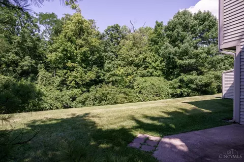 Exterior - 5574 Regimental Pl, Cincinnati, OH 45239 photo 2 of 7