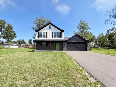 3664 Lewis Rd, Amelia, OH 45102