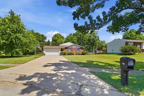 Exterior - 6896 Sequoia Ct, Mason, OH 45040 photo 2 of 9