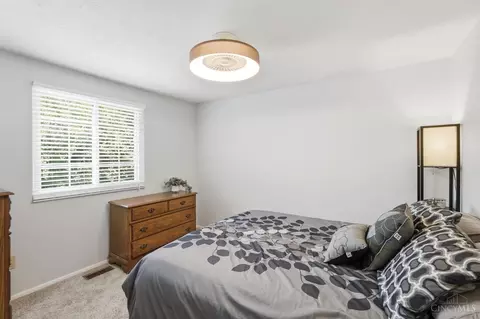 Bedroom - 6896 Sequoia Ct, Mason, OH 45040 photo 3 of 4