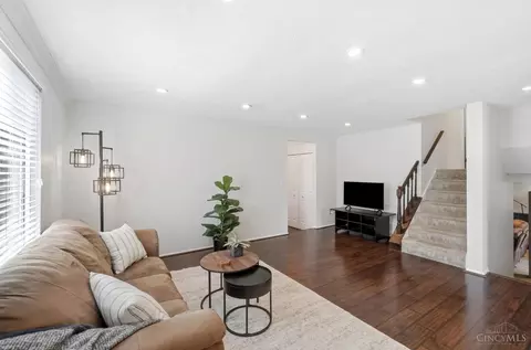 Living - 6896 Sequoia Ct, Mason, OH 45040 photo 2 of 2