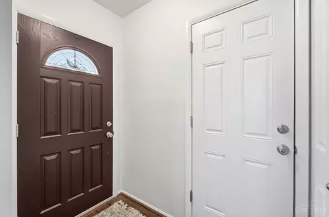 Entry Way - 6896 Sequoia Ct, Mason, OH 45040 photo 1 of 3