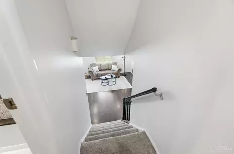 Entry Way - 6896 Sequoia Ct, Mason, OH 45040 photo 3 of 3