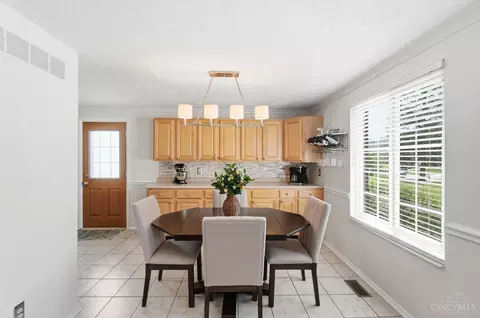 Dining - 6896 Sequoia Ct, Mason, OH 45040 photo 1 of 3