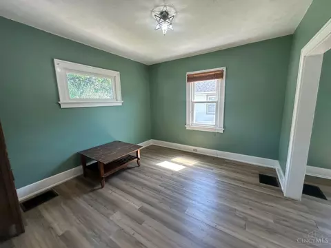 Living - 7565 Ross Ave, Cincinnati, OH 45237 photo 5 of 5