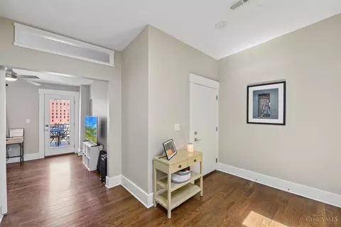 Entry Way - 817 Broadway St, Cincinnati, OH 45202 photo 1 of 1