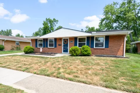 1733 Beaver Creek Ln, Kettering, OH 45429 photo 1
