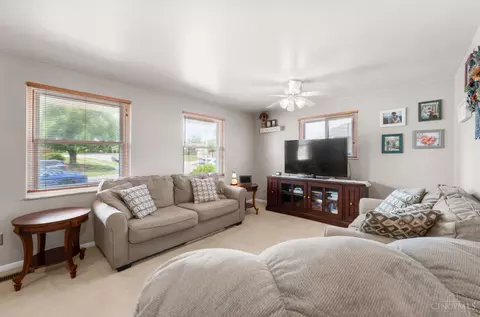 1733 Beaver Creek Ln, Kettering, OH 45429 photo 6