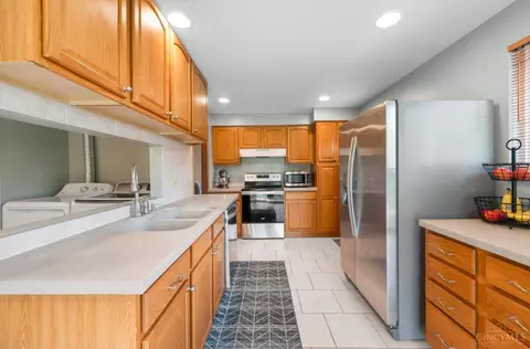 1733 Beaver Creek Ln, Kettering, OH 45429 photo 8