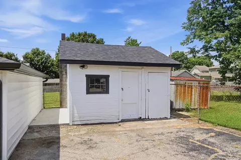 Exterior - 529 Broadway St, Harrison, OH 45030 photo 9 of 10