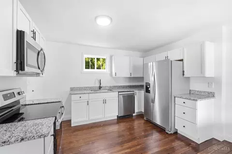 Kitchen - 529 Broadway St, Harrison, OH 45030 photo 1 of 2