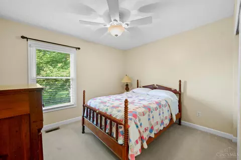 Bedroom - 25 Cascade Ct, Springboro, OH 45066 photo 3 of 6