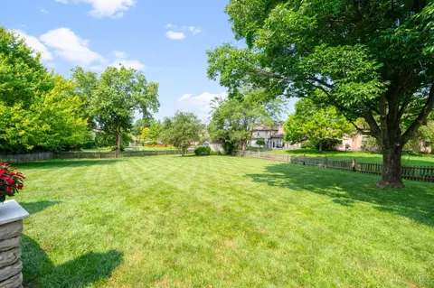 Exterior - 25 Cascade Ct, Springboro, OH 45066 photo 9 of 11