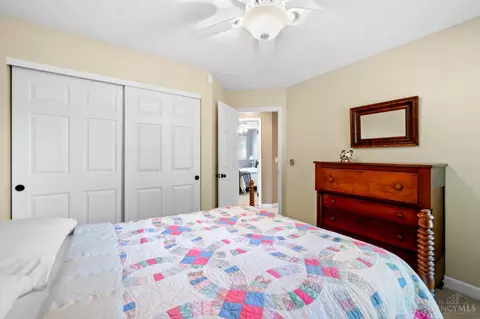 Bedroom - 25 Cascade Ct, Springboro, OH 45066 photo 4 of 6