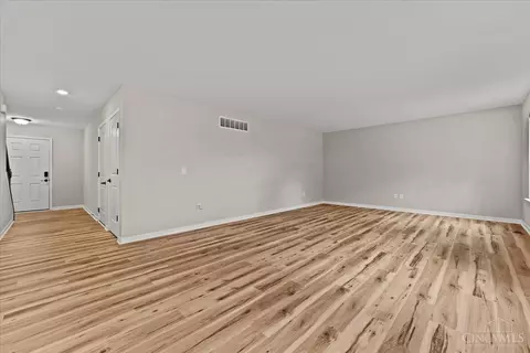 Living - 4828 Clements View Dr, Morrow, OH 45152 photo 3 of 4