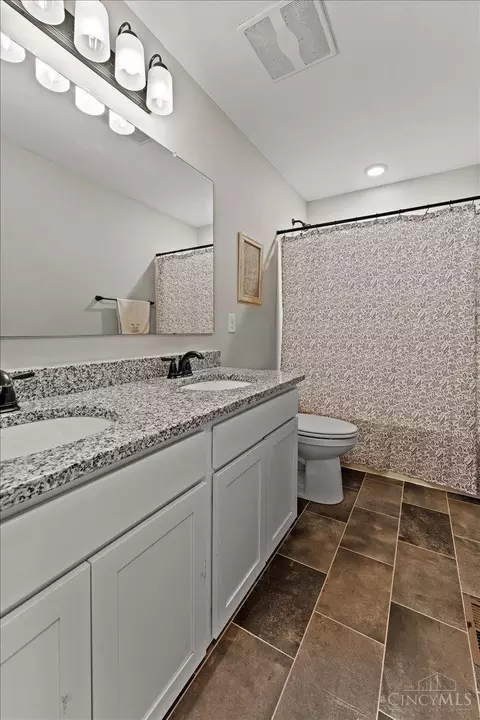 Bath - 4828 Clements View Dr, Morrow, OH 45152 photo 5 of 5