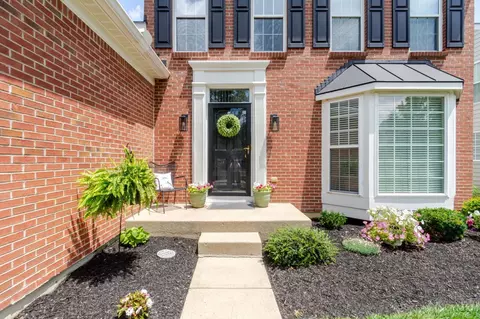 9655 Olde Georgetown Way, Centerville, OH 45458 photo 3