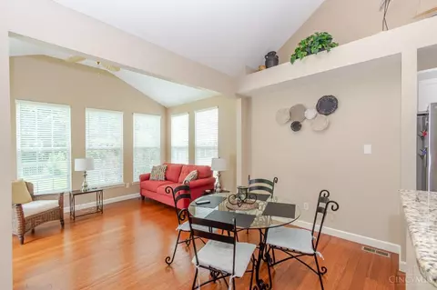 9655 Olde Georgetown Way, Centerville, OH 45458 photo 15
