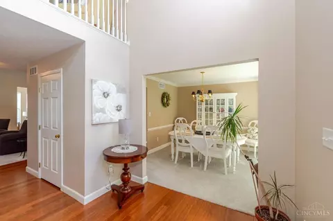 9655 Olde Georgetown Way, Centerville, OH 45458 photo 4