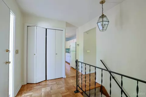 Entry Way - 7280 Georgetown Ct, Cincinnati, OH 45224 photo 1 of 2