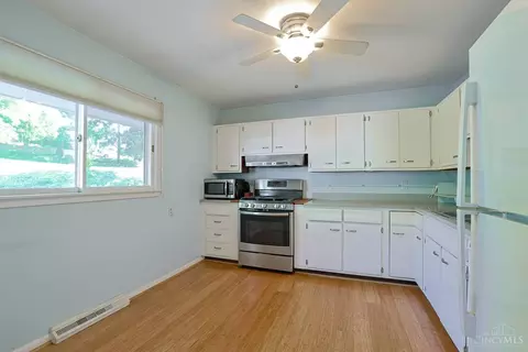 Kitchen - 7280 Georgetown Ct, Cincinnati, OH 45224 photo 1 of 2