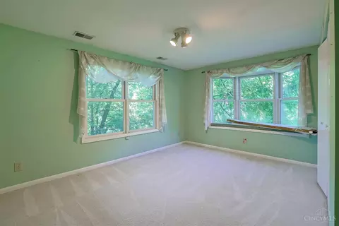 Bedroom - 7280 Georgetown Ct, Cincinnati, OH 45224 photo 6 of 9