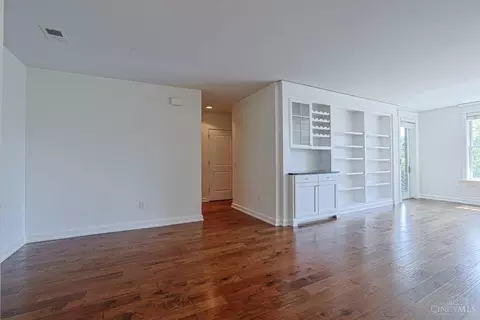 Living - 3901 West St, Mariemont, OH 45227 photo 7 of 8