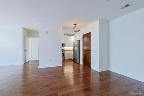 Living - 3901 West St, Mariemont, OH 45227 photo 8 of 8