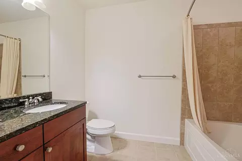 Bath - 3901 West St, Mariemont, OH 45227 photo 4 of 4