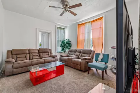 Living - 1875 Knox St, Cincinnati, OH 45214 photo 2 of 3