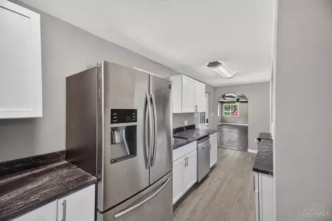 3974 Witham Ln, Cincinnati, OH 45245 photo 7