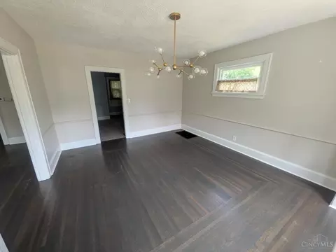 6662 Iris Ave, Cincinnati, OH 45213 photo 10