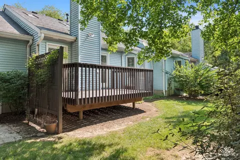 Exterior - 5477 Hanover Cir, Cincinnati, OH 45230 photo 5 of 8