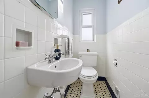 Bath - 1035 Cheyenne Dr, Cincinnati, OH 45216 photo 1 of 4