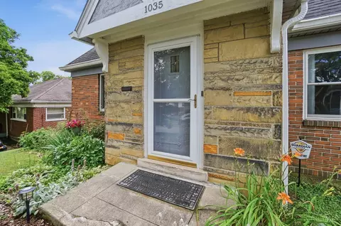 Exterior - 1035 Cheyenne Dr, Cincinnati, OH 45216 photo 5 of 15