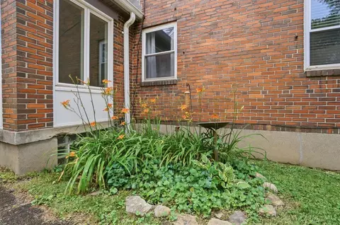 Exterior - 1035 Cheyenne Dr, Cincinnati, OH 45216 photo 14 of 15