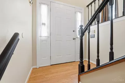 Entry Way - 17 Evans Ct, Harrison, OH 45030 photo 1 of 2