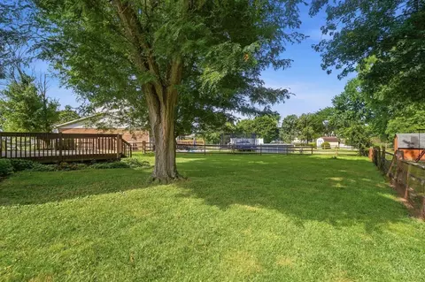 Exterior - 17 Evans Ct, Harrison, OH 45030 photo 9 of 12