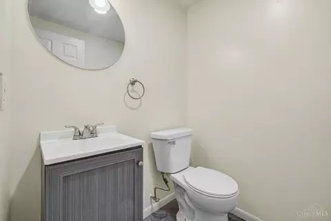 11431 Gravenhurst Dr, Cincinnati, OH 45231 photo 4