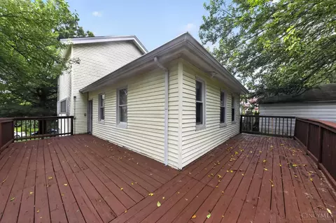 Exterior - 2832 Shaffer Ave, Cincinnati, OH 45211 photo 4 of 6