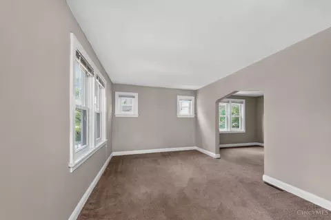 Living - 2832 Shaffer Ave, Cincinnati, OH 45211 photo 1 of 2