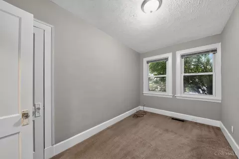 Bedroom - 2832 Shaffer Ave, Cincinnati, OH 45211 photo 4 of 4