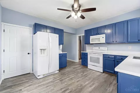 Kitchen - 113 Gordon Ave, Hamilton, OH 45013 photo 2 of 2