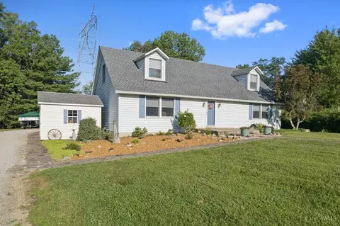 32 Wagon Wheel Cir, Lake Waynoka, OH 45171